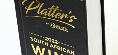 Platter's by Diners Club South African Wine Guide 2022 is the perfect stocking filler...